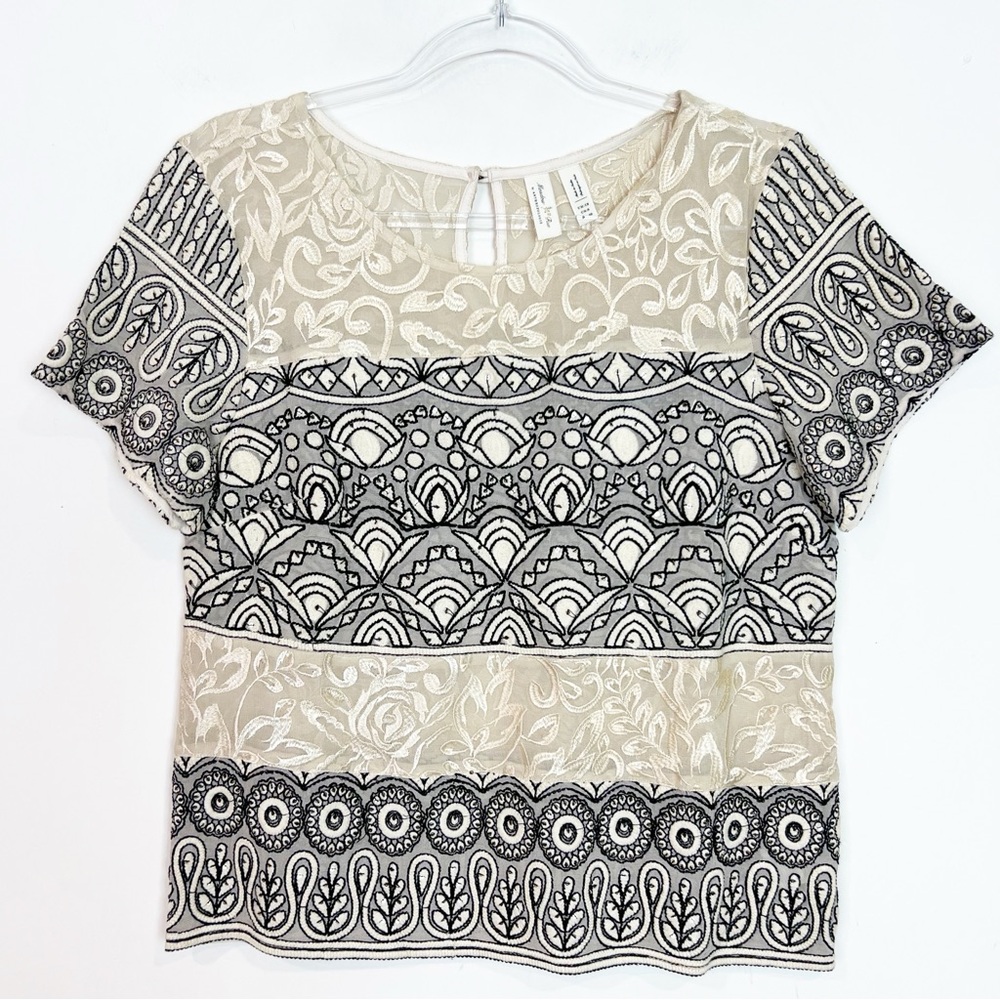 MEADOW RUE OFF-WHITE WITH BLACK EMBROIDERY SEQUINS BOXY SHORT SLEEVE SHIRT SZ 8 - Picture 2 of 8